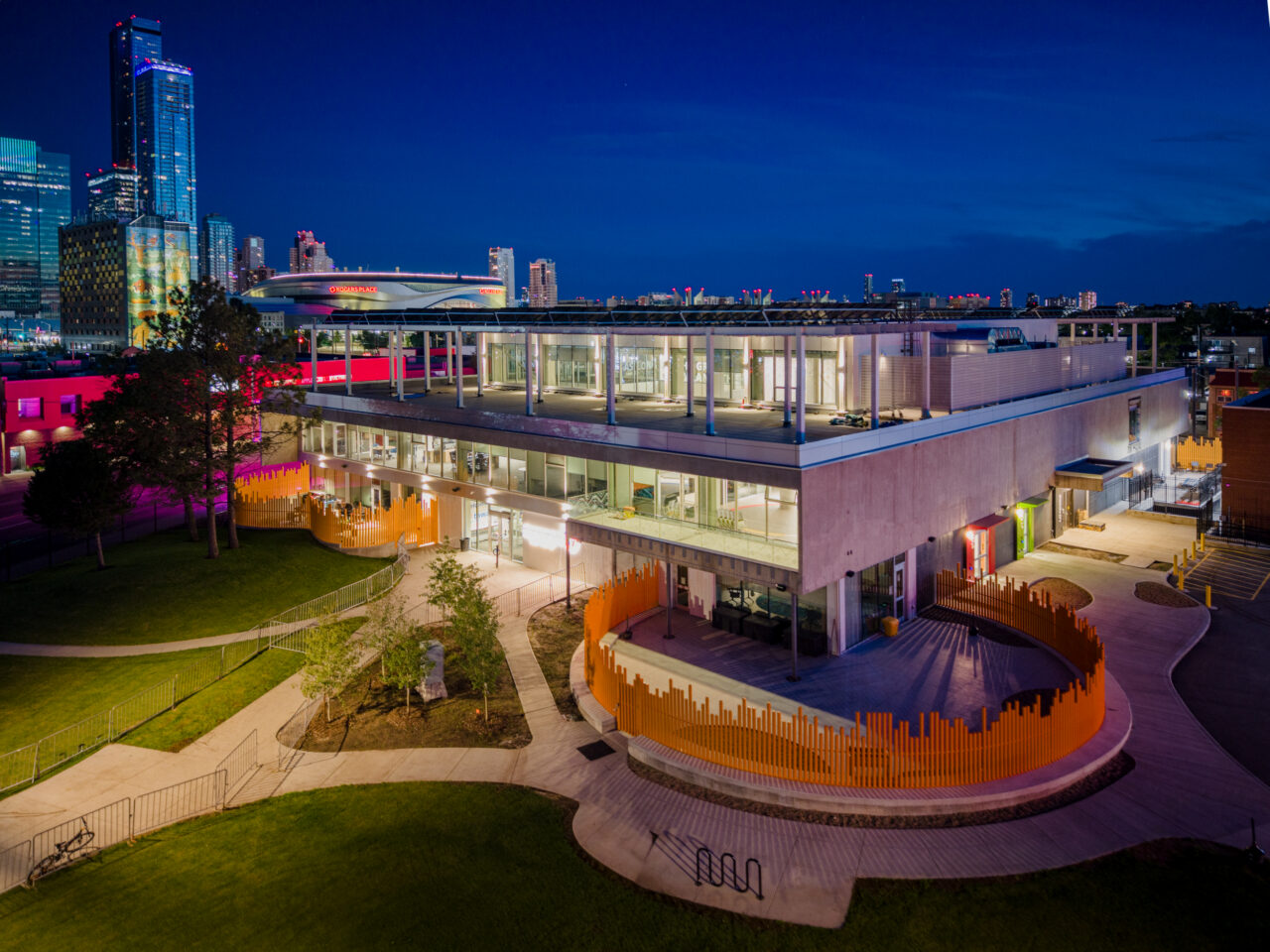 King Thunderbird Centre